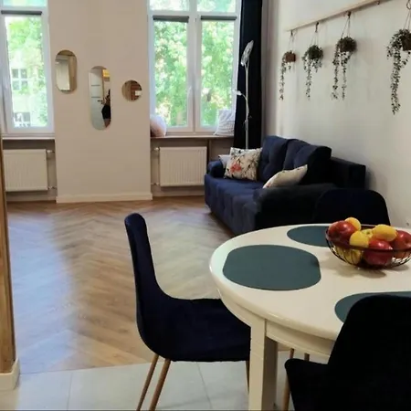 Rewolucji Apartment Lodz