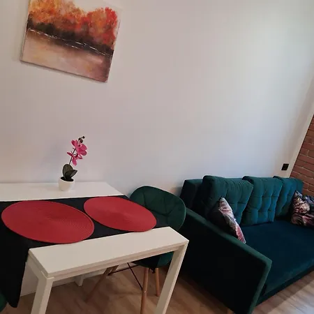 Rewolucji Apartment Lodz