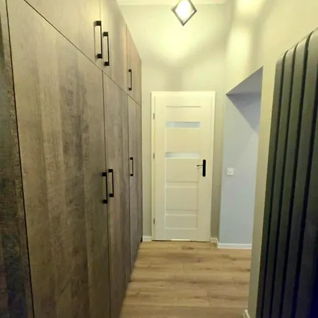 Rewolucji Apartment Lodz